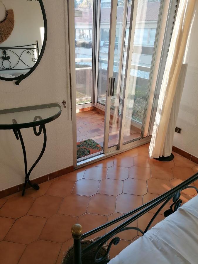 "Le Palmier Dore", Cosy T3 A 3 Minutes A Pied Des Plages, Parking Et Clim Sanary-sur-Mer Exteriör bild