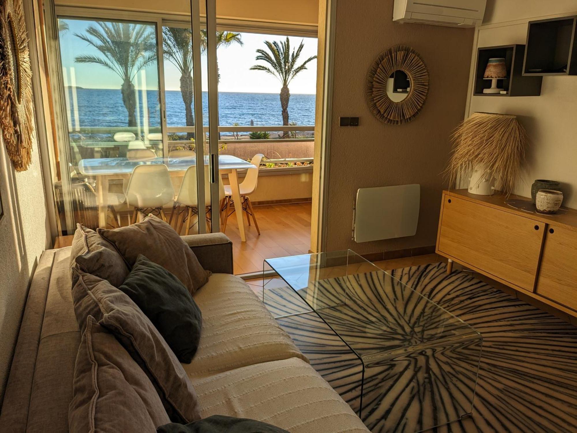 "Le Palmier Dore", Cosy T3 A 3 Minutes A Pied Des Plages, Parking Et Clim Sanary-sur-Mer Exteriör bild
