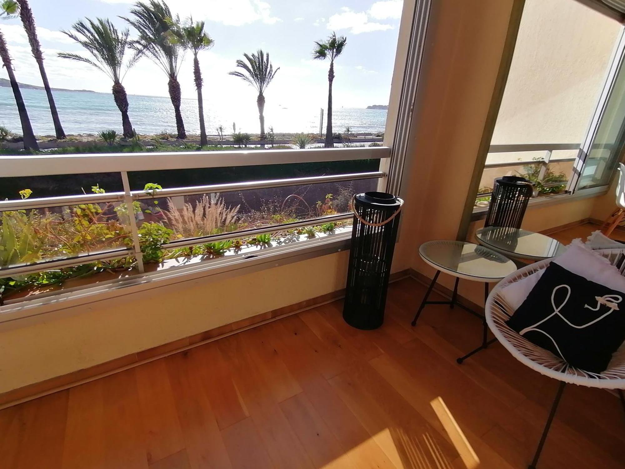 "Le Palmier Dore", Cosy T3 A 3 Minutes A Pied Des Plages, Parking Et Clim Sanary-sur-Mer Exteriör bild