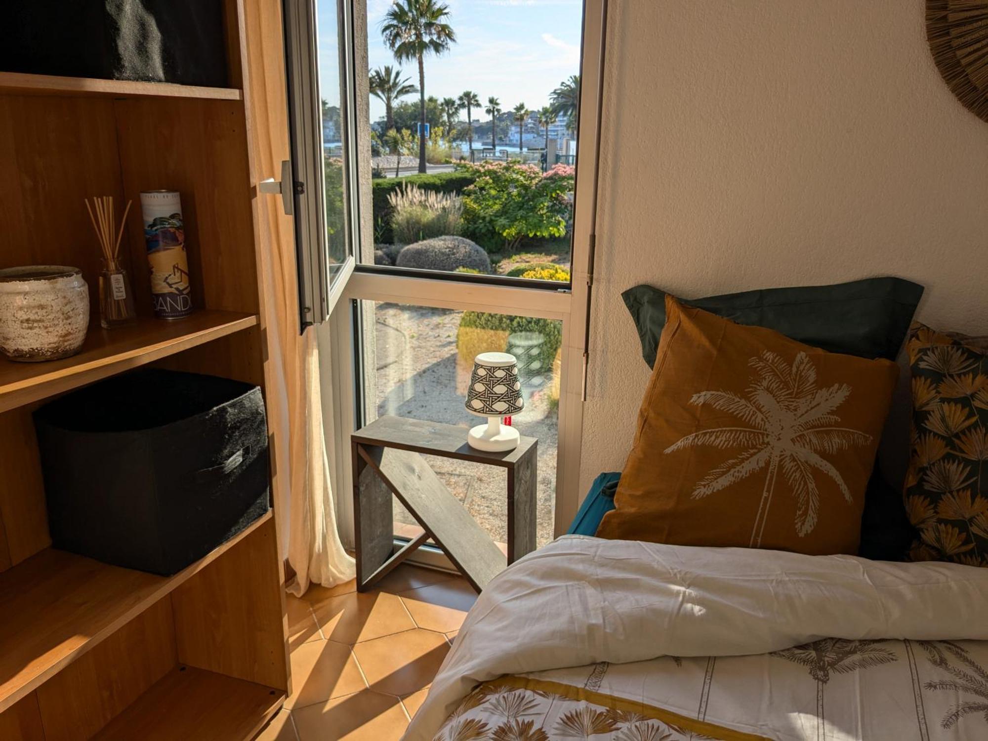 "Le Palmier Dore", Cosy T3 A 3 Minutes A Pied Des Plages, Parking Et Clim Sanary-sur-Mer Exteriör bild