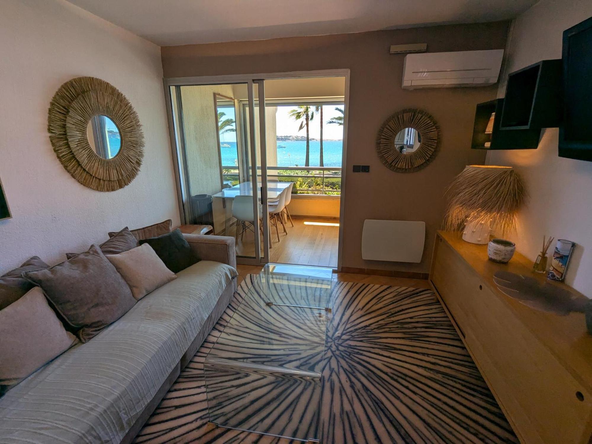 "Le Palmier Dore", Cosy T3 A 3 Minutes A Pied Des Plages, Parking Et Clim Sanary-sur-Mer Exteriör bild