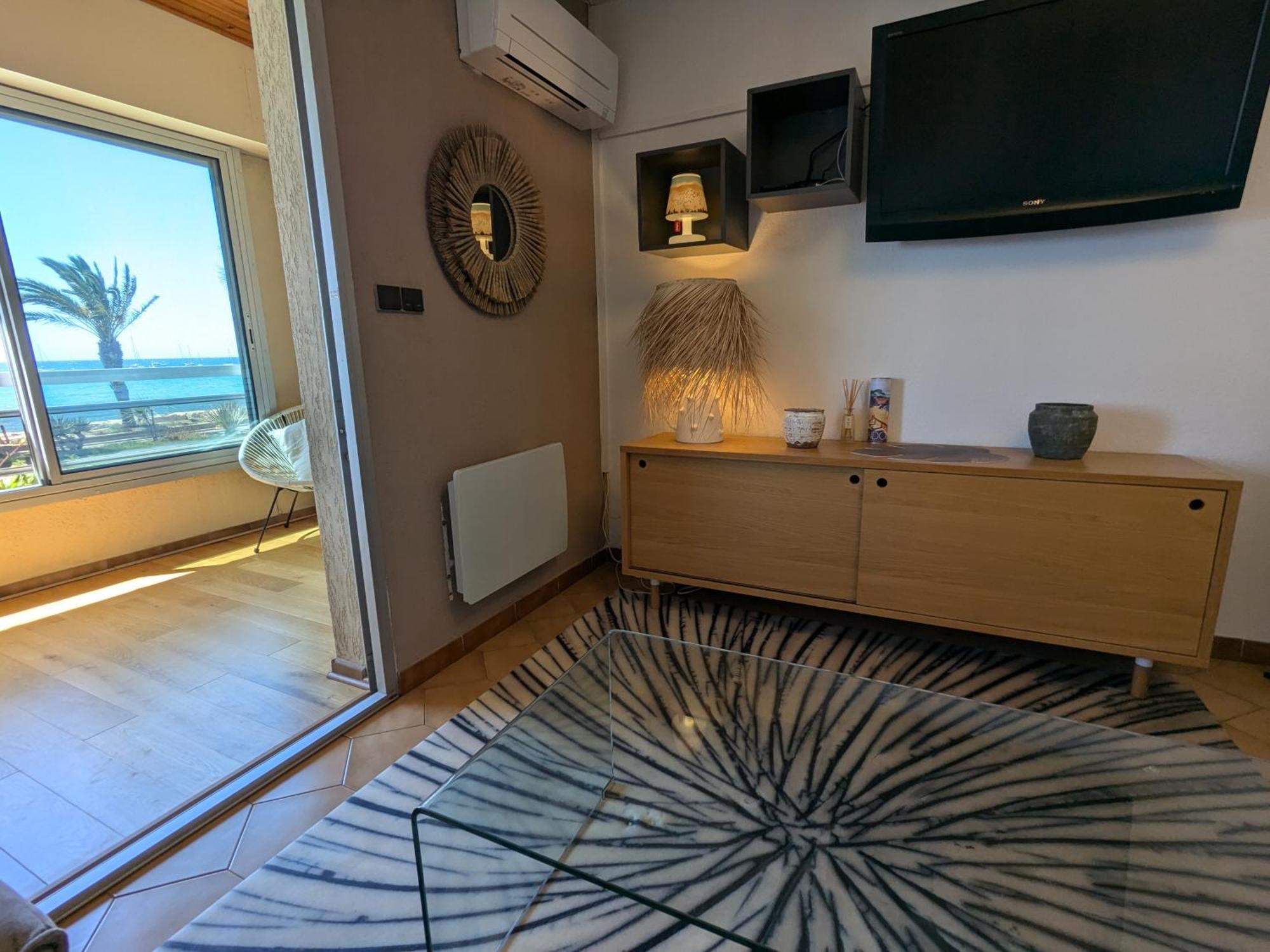 "Le Palmier Dore", Cosy T3 A 3 Minutes A Pied Des Plages, Parking Et Clim Sanary-sur-Mer Exteriör bild
